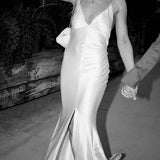 Sheath V-Neck Sleeveless Floor-Length Wedding Dresses