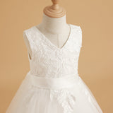 Grace V-neckline Lace Tulle Flower Girl Dress