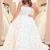 A-Line Strapless Floral Lace Wedding Dresses