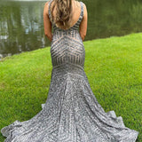 Nina |Mermaid Deep V Neck Sequins Prom Dress