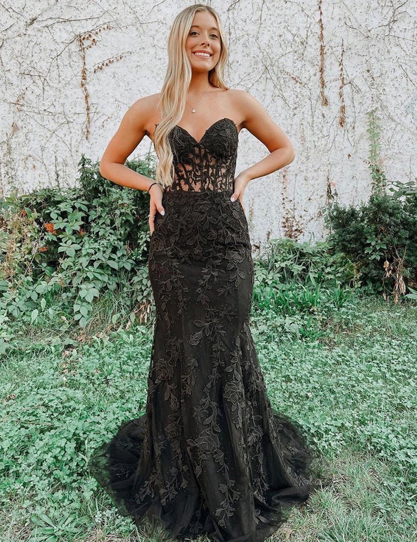 Evie |Mermaid Strapless Lace Prom Dress With Appliques