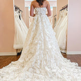 A-Line Strapless Floral Lace Wedding Dresses