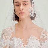 Delicated Lace Traditional Drop Veils Ivory Tulle & Lace Wedding Veil