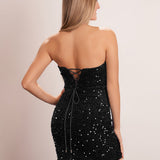 KissDress Bodycon Sweetheart Sequin Short Homecoming Dresses | In a timeless black shade, the dress showcases a flattering v-neck neckline, drawing attention to the neckline.