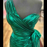 Lorie | Metallic Green One-Shoulder Ruched Homecoming Dress