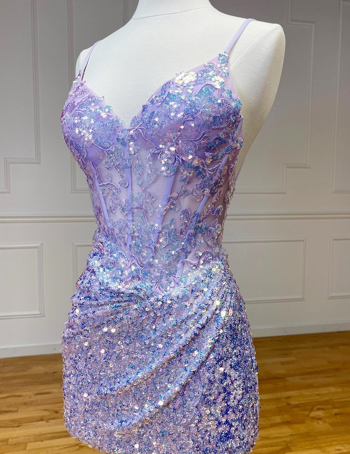 Othello |  Sparkle Appliques Sequin Bodycon Lilac Homecoming Dress