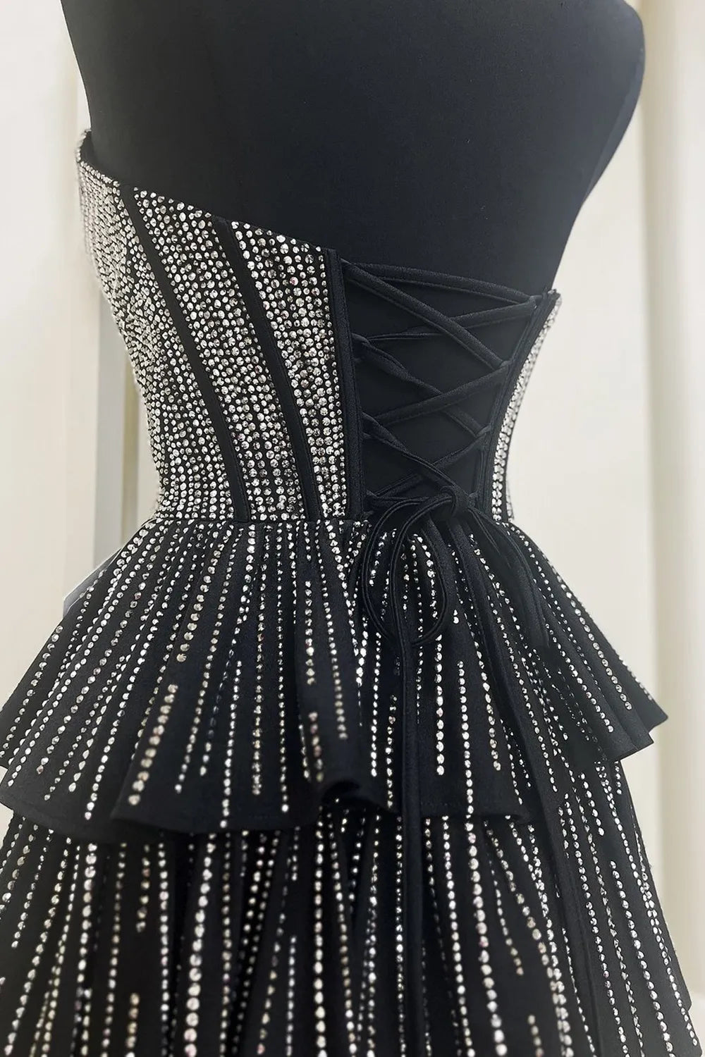 Glitter Black Strapless A-Line Corset Short Homecoming Dress with Beading