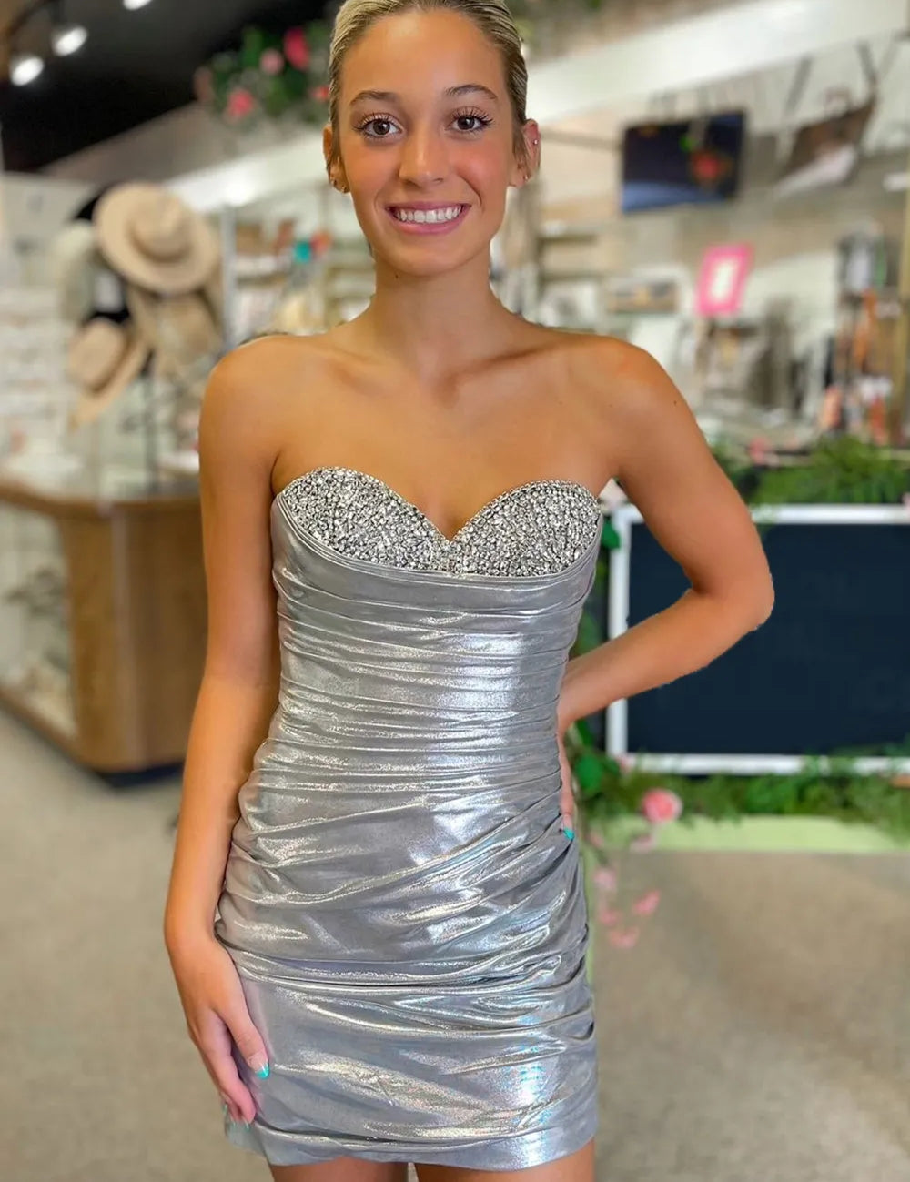 Golden Sweetheart Ruched Bodycon Short Homecoming Dress with Sequins