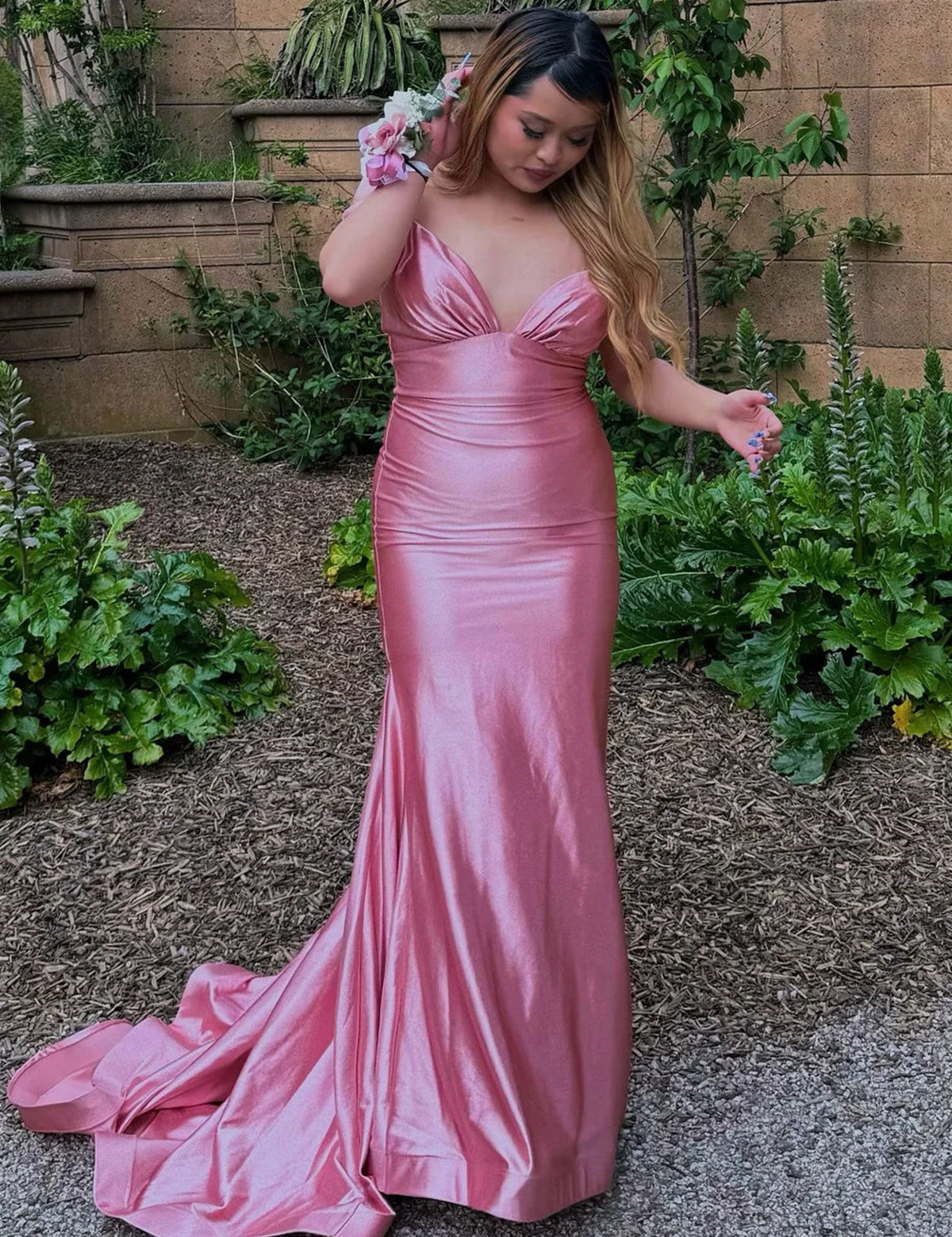 Ixia | V Neck Pink Satin Mermaid Sleeveless Long Prom Dress