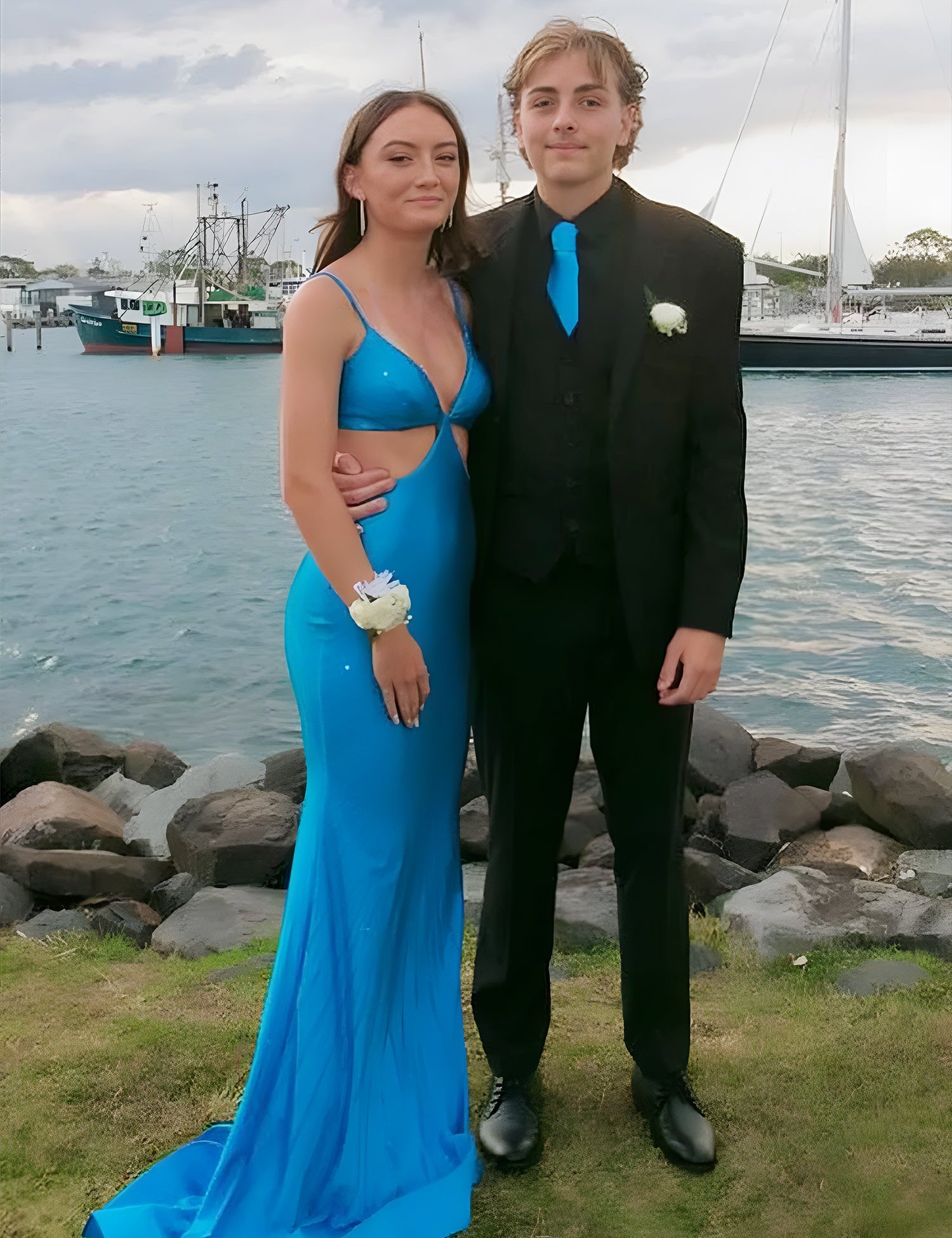 Palmyra | Mermaid V Neck Blue Satin Cut-out Waist Prom Dresses