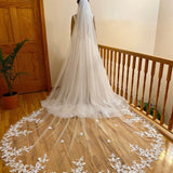 Vintage Floral Lace White Bridal Veil Wedding Veil With Comb