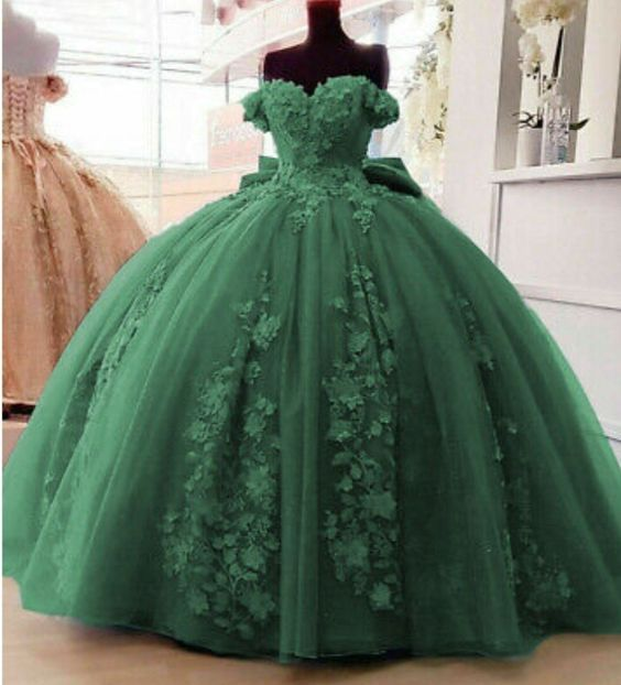 Off Shoulder Ball Gown Quinceanera Dresses 3D Floral Applique Gowns