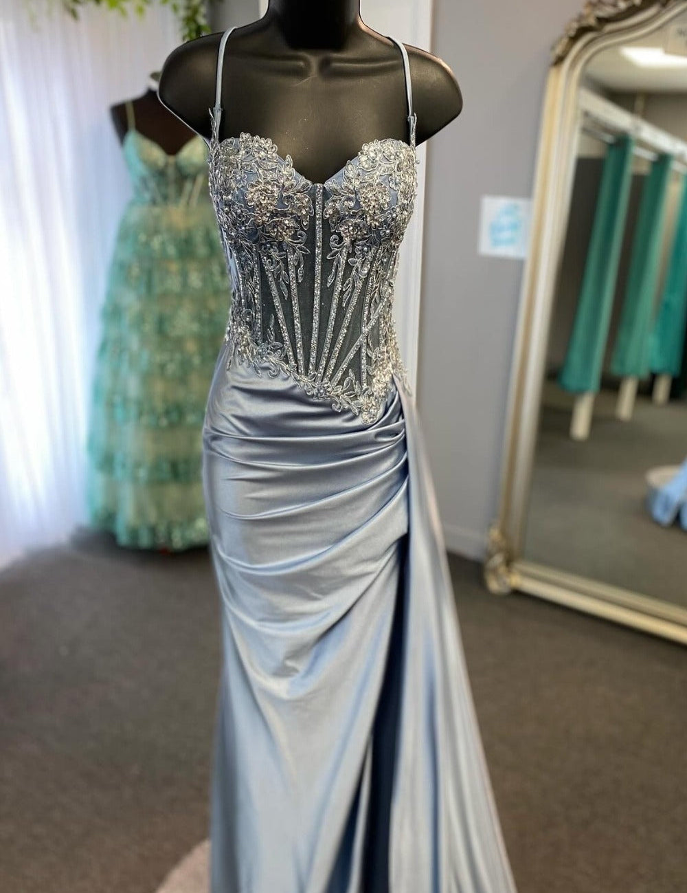 Paddy | Silver Spaghetti Straps Mermaid Appliqued Prom Dress With Split