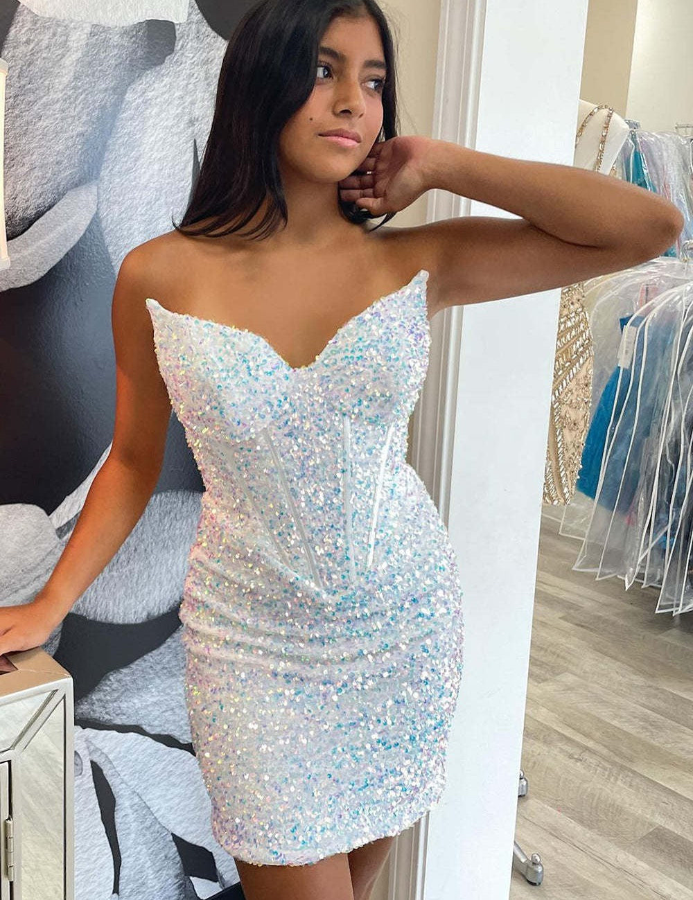 Pallid | Sweetheart Bodycon Sequins Homecoming Dress