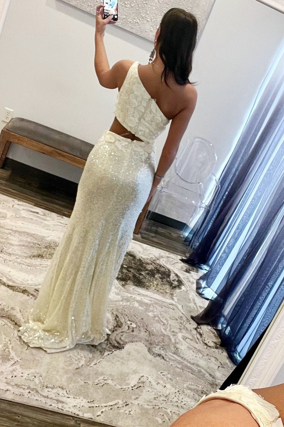 Gracelyn | White Sheath One Shoulder Sequins Prom Dress with 3D Appliques